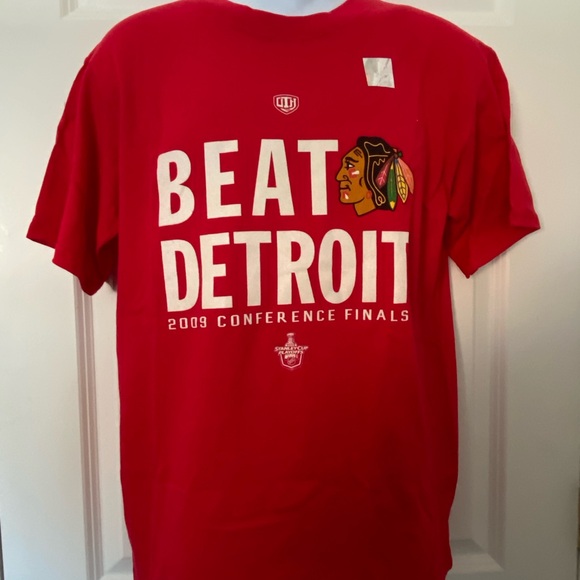 Chicago Blackhawks Red BEAT DETROIT 2009 Conference Finals Tee. NWOT - Picture 1 of 8